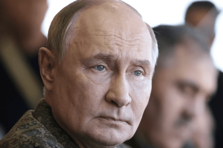 Putin’s Real Goal: Time, Not Peace