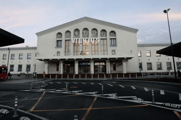 Vilnius Airport Suspended Operations for Almost a Day Due