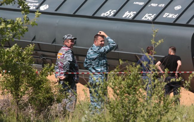 Train Car Carrying Shells Explodes Near Kyiv